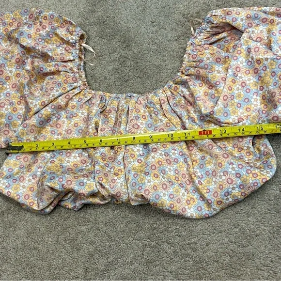 Floral Off-Shoulder Ruffle Top - Picture 9 of 13